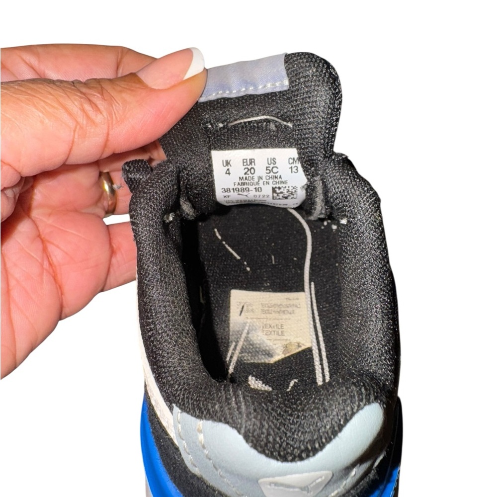 Puma  Graviton  Unisex Kids Black and White Sneakers with Blue Accents - Picture 7 of 7